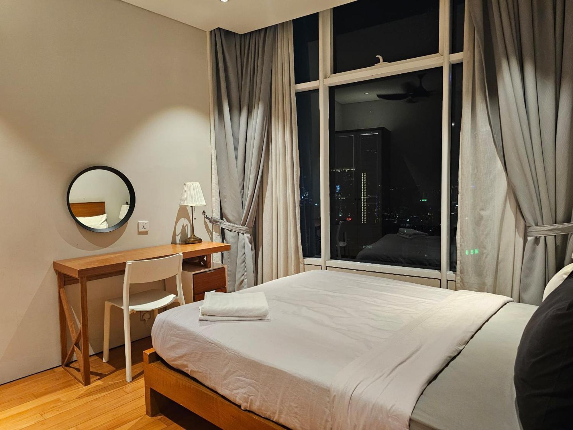 Sky Suites Klcc Jalan P Ramlee Kuala Lumpur Exterior photo